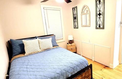 Fox Lake House | Cute & Cozy Lakeview House on Chain O Lakes with Hot Tub Option