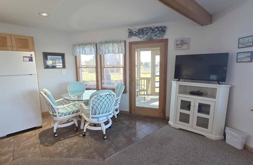 Ocracoke Condo | CV9B First Floor Studio I Screened Porch on Silver Lake