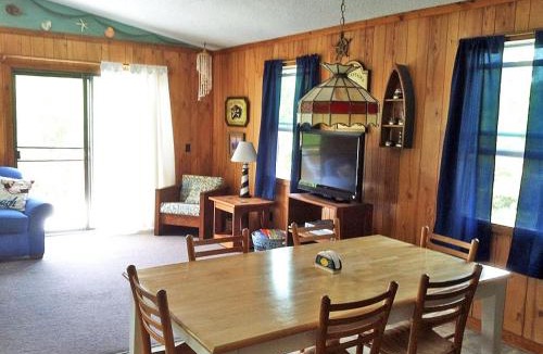Sea Acres House | D110- The Wright Duck