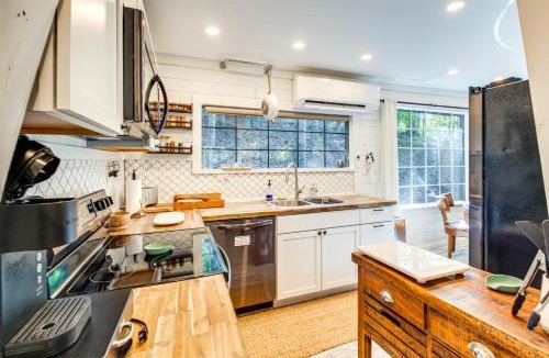 Talking Rock House | Deck & Grill: 'Cozy Cottage' in Talking Rock!