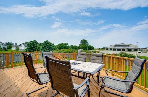 Moorhead House | Deck & Yard! Moorhead Getaway Near Downtown Fargo