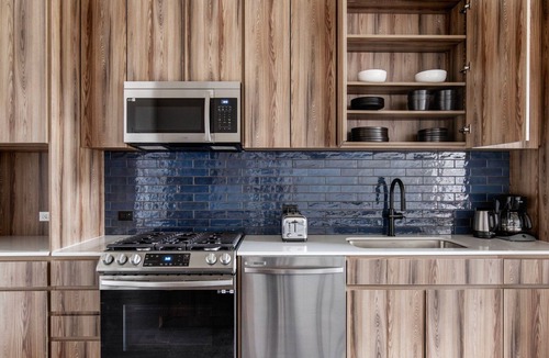Near West Side Apartment | Delightful West Loop 1BR w/Gym, near Fulton Market & I-90, by Blueground