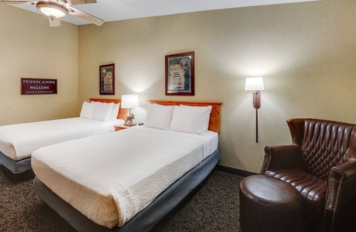 Moline Hotel | Deluxe 2 Queen Stoney Creek Quad Cities, Work Desk, Pool | 3 Units