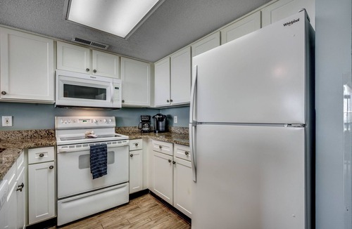 Myrtle Beach Condo | Direct Oceanfront 2-bedroom Condo! Walking distance to Boardwalk