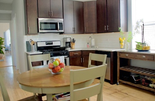 Avondale Apartment | Discover and Experience the Ultimate Stay in Logan Square/Avondale's Retreat