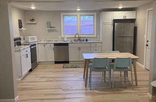 Quincy House | Discover Quincy near Quincy University