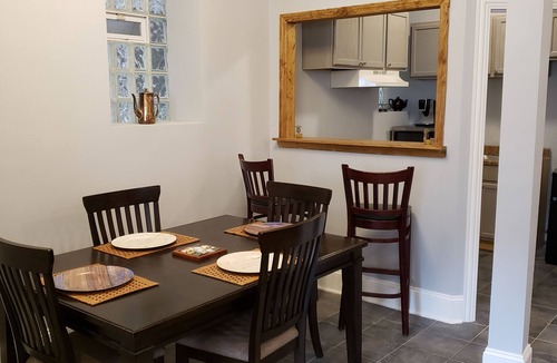 Grand Boulevard Apartment | Don't miss out on this one! No cleaning fee.nIdeal for McCormick Cntr and U of C