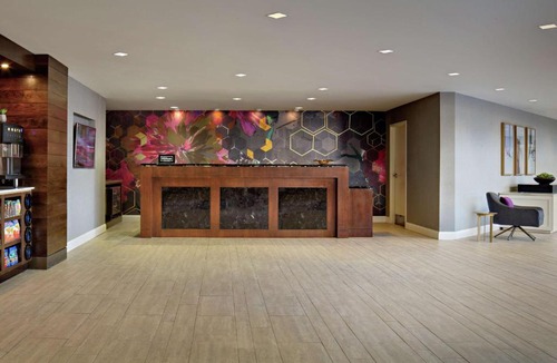 Fairfield Hotel | DoubleTree by Hilton Fairfield Hotel & Suites