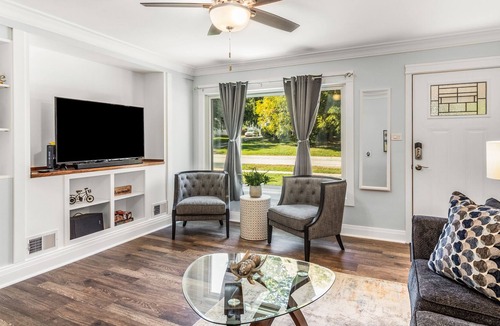 Downers Grove House | Downers Grove FHS Rental