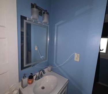 Center Apartment | downtown and secluded