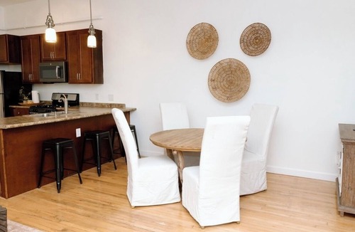 Le Roy Apartment | Downtown LeRoy ONE TWENTY Loft