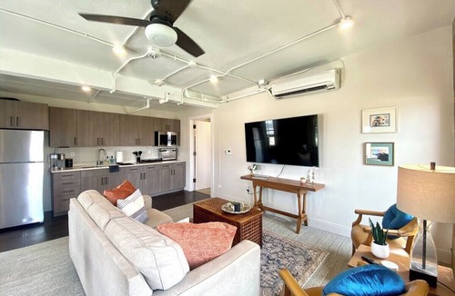 Downtown San Antonio Apartment | Downtown Luxury Condo for 2!