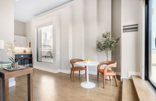 Printers Row Condo | Downtown Penthouse Lake Views #1|Gym, Parking+Pool