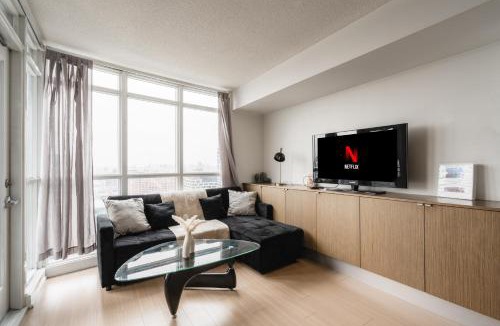CityPlace Apartment | Downtown Toronto luxury condos