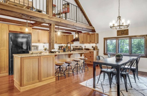 Wolfeboro Condo | Downtown Wolfeboro Luxe | Walk to Shops & Docks
