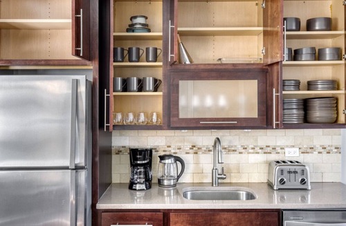 Lakeview Apartment | Dreamy Lakeview 2BR w/ Patio, W/D, walk to Wrigley Field, by Blueground