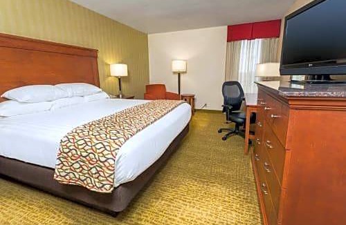 Marion Hotel | Drury Inn Marion