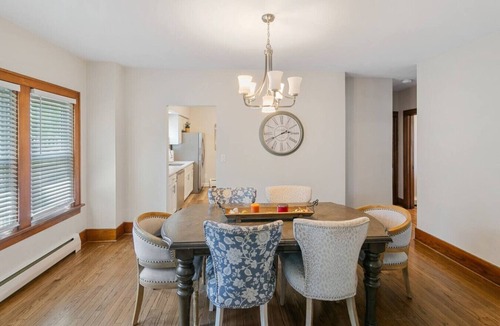 Libertyville Apartment | DT Libertyville Home w/Arcade PacMan by Navy Base