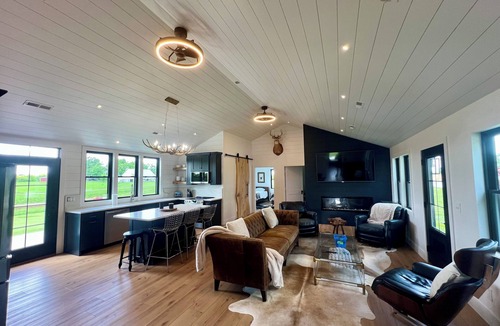 Anna Other | Eagles Crossing is a Newly Renovated 3-Bed Farmhouse with a Large Deck & Hot Tub