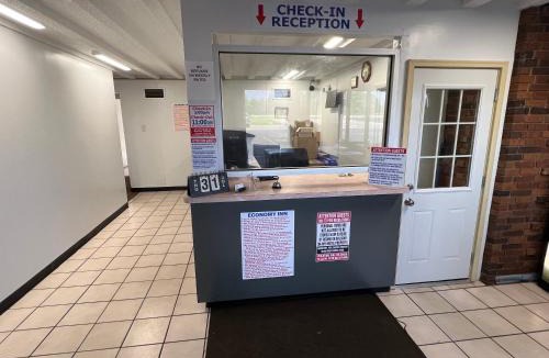 Kankakee Hotel | Economy Inn