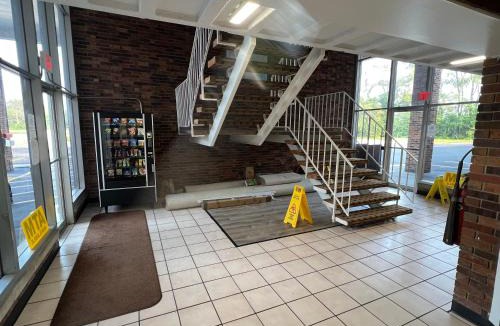 Kankakee Hotel | Economy Inn