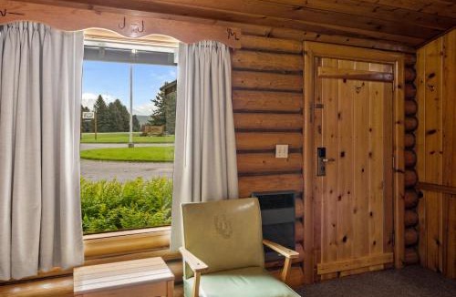 Ennis Hotel | El Western Cabins & Lodges
