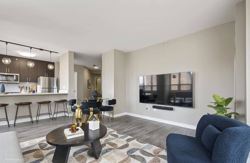 Rush and Division Apartment | Elegant 2BR with Resort Amenities & City Views