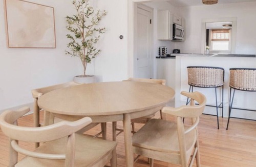 Champaign House | Elegant Family/Pet Friendly Cottage in Coveted Clark Park