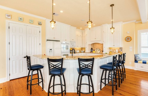 Pirates Beach House | Elevator, Deck-Level Hot Tub, Game Room, Pet Friendly, Easy Walk to Beach
