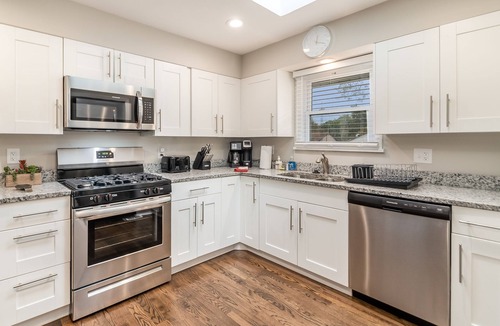 Elgin House | Elgin Rental- Jay Stn