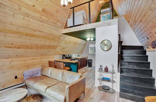 Pocono Summit Cabin | Enchanted A-Frame Cabin | Hot Tub | Firepit