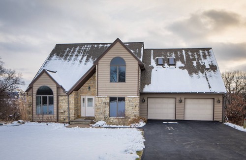 The Galena Territory House | Enjoy Cozy Fall Nights @ Cinnabar! Hot Tub! Value!