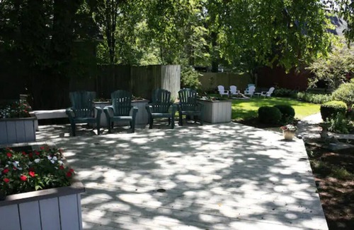 Utica Bed & Breakfast | entire landers house, 4 bed,3.5 bath, sleep 8, no pet