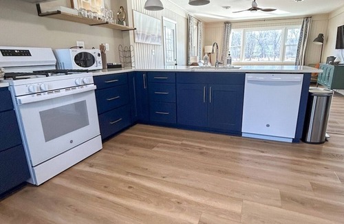 Kankakee County House | Escape to The Riverfront Hideaway