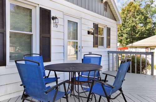 Sunnyland House | Esser · 4Bed Charmer in Central Washington/East Peoria