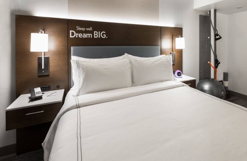 Tinley Park Hotel | EVEN Hotel Chicago Tinley Park-Conv Ctr by IHG