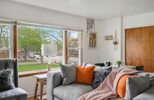Westmont Apartment | Executive Retreat