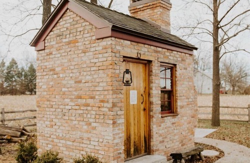 Nauvoo House | Experience Beautiful Pioneer Home In Nauvoo!