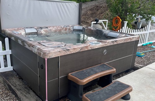 Carterville RV Rental | Experience Glamping in style. Private Lake - Pet Friendly!