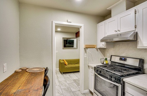 Compton Condo | Explore LA & Long Beach: Compton Condo w/Patio