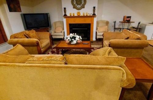 Upper Marlboro House | Exquisite & Serene 1 Bedroom, 1 Full Bath Apartment