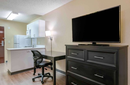 O'Fallon Hotel | Extended Stay America Select Suites - St. Louis - O' Fallon, IL
