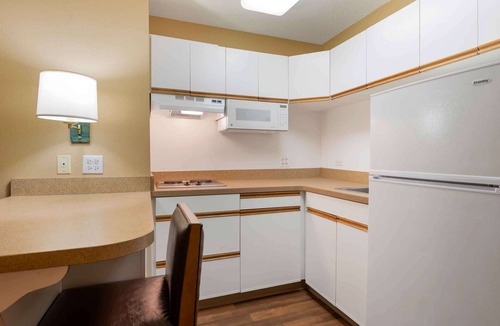 Schaumburg Hotel | Extended Stay America Suites Chicago Schaumburg Conv Center