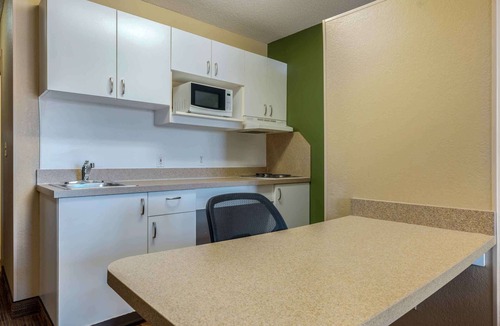 Gurnee Hotel | Extended Stay America Suites Chicago Gurnee