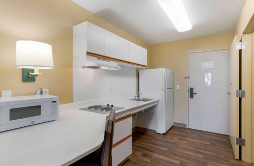 Vernon Hills Hotel | Extended Stay America Select Suites Chicago Vernon Hills Lin