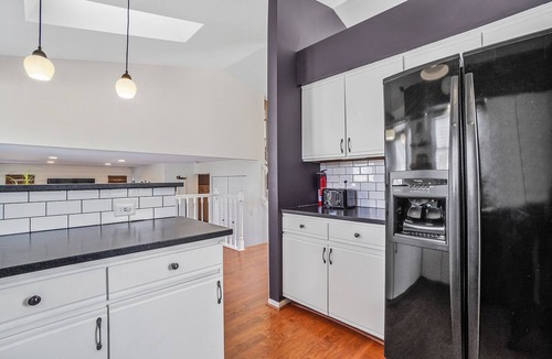 Carol Stream House | Extended Stay Carol Stream FHS Rental