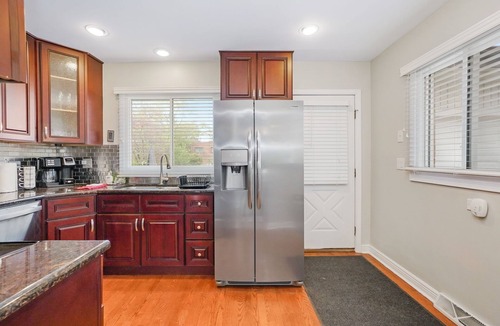 Northbrook House | Extended Stay Northbrook FHS Rental