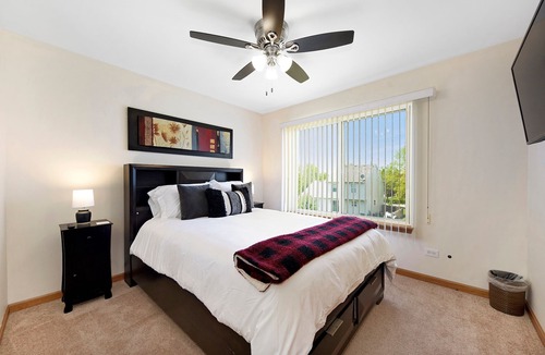 Romeoville House | Extended Stay Romeoville FHS Rental