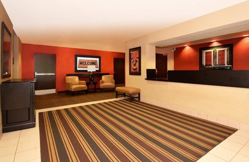 Buffalo Grove Hotel | Extended Stay America Suites Chicago Buffalo Grove Deerfield