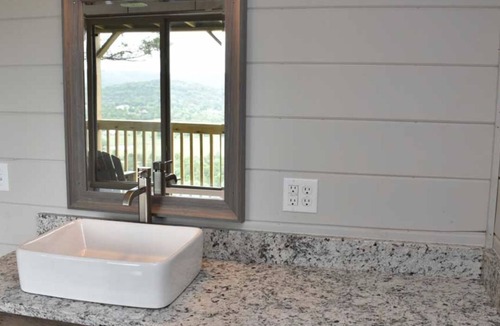 Eureka Springs Resort | - Extraordinary View & Relaxation